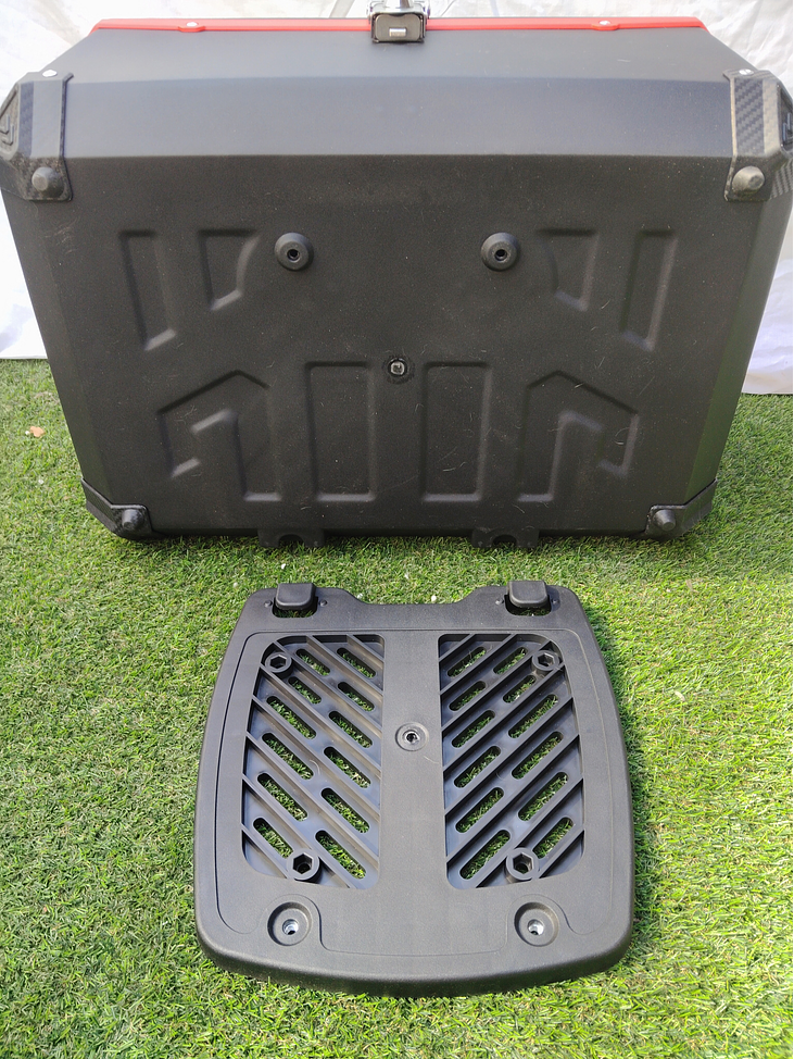 Maleta de moto 65L 17