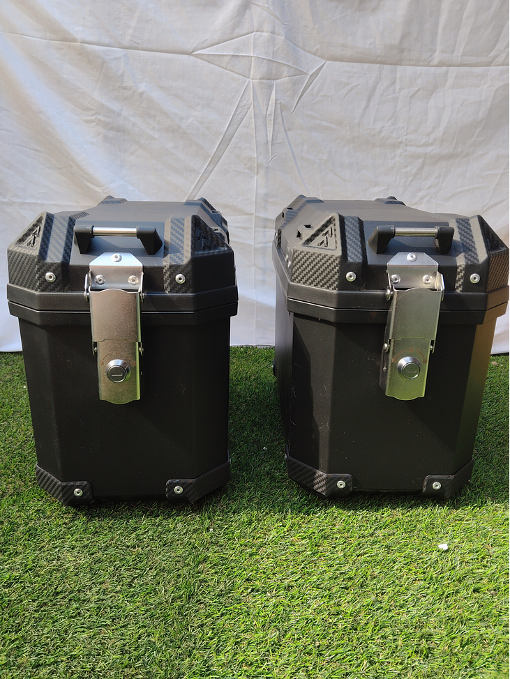 Maleta de moto Laterales 5