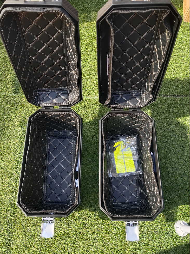 Maleta de moto Laterales 9