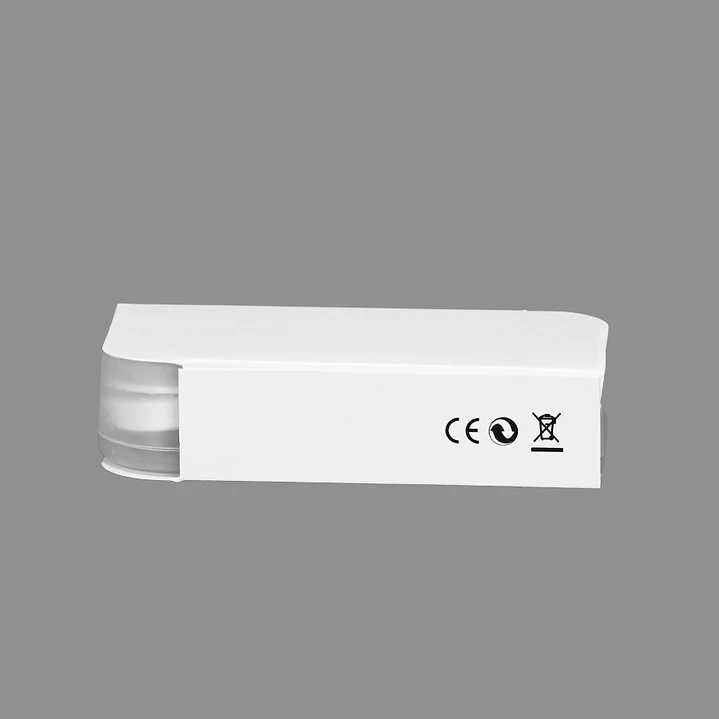 Estuche de PVC translúcido para pendrive giro 3