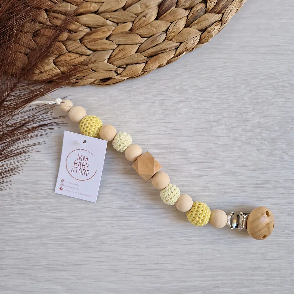 Corrente de chupeta feita à mão em tons de amarelo 1