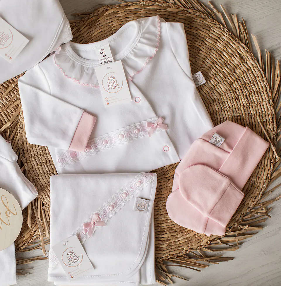 Babygrow de algodão com bordado inglês 5
