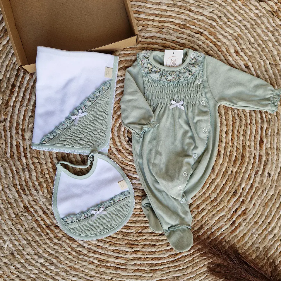 Kit com babygrow de algodão 2
