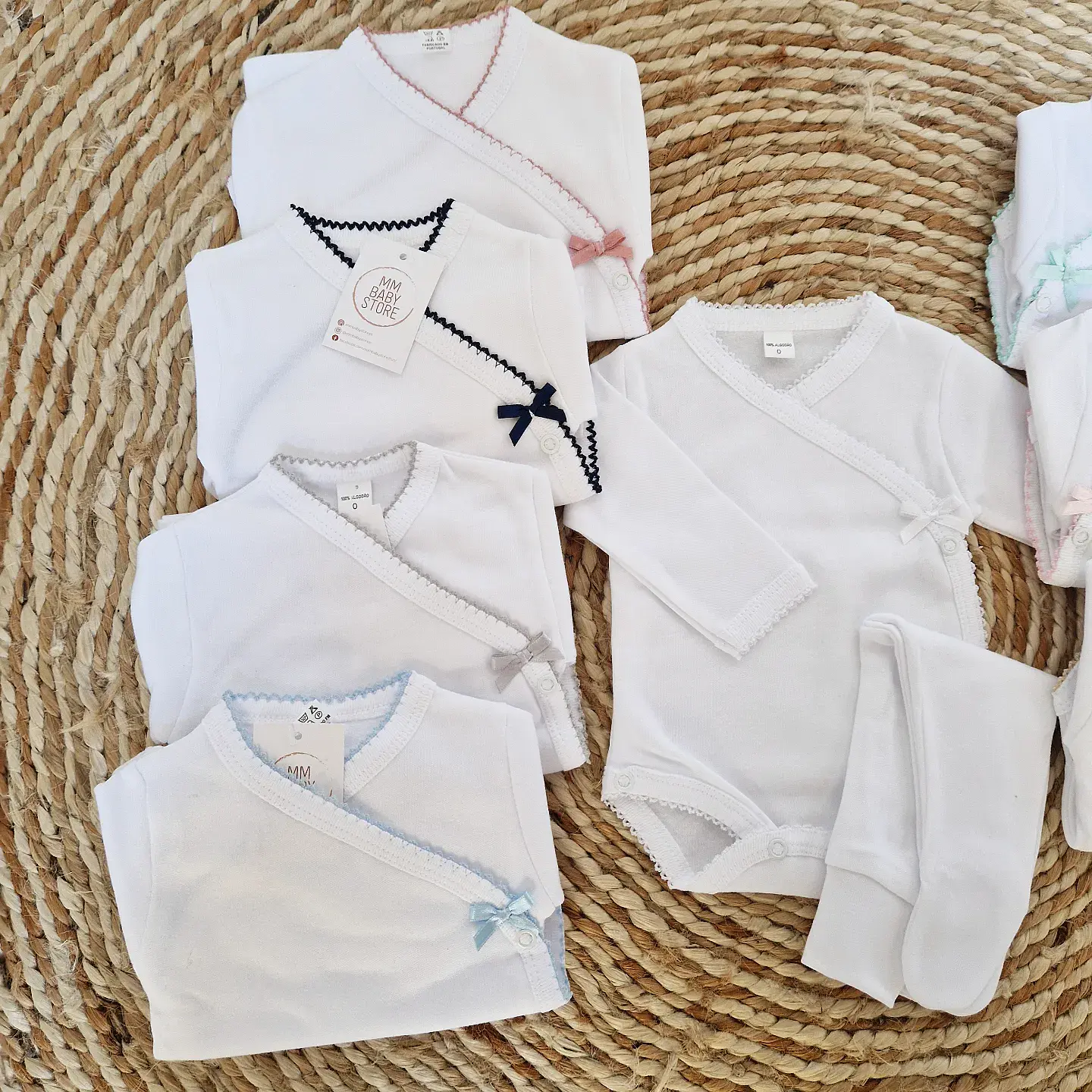 Conjunto de body e calcinhas interiores com carda 2