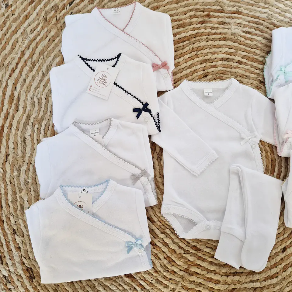 Conjunto de body e calcinhas interiores com carda 2