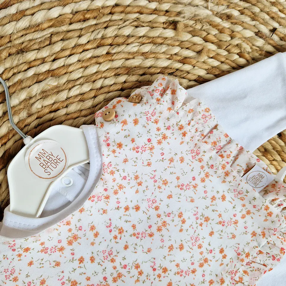 Babygrow de algodão com bibe 5