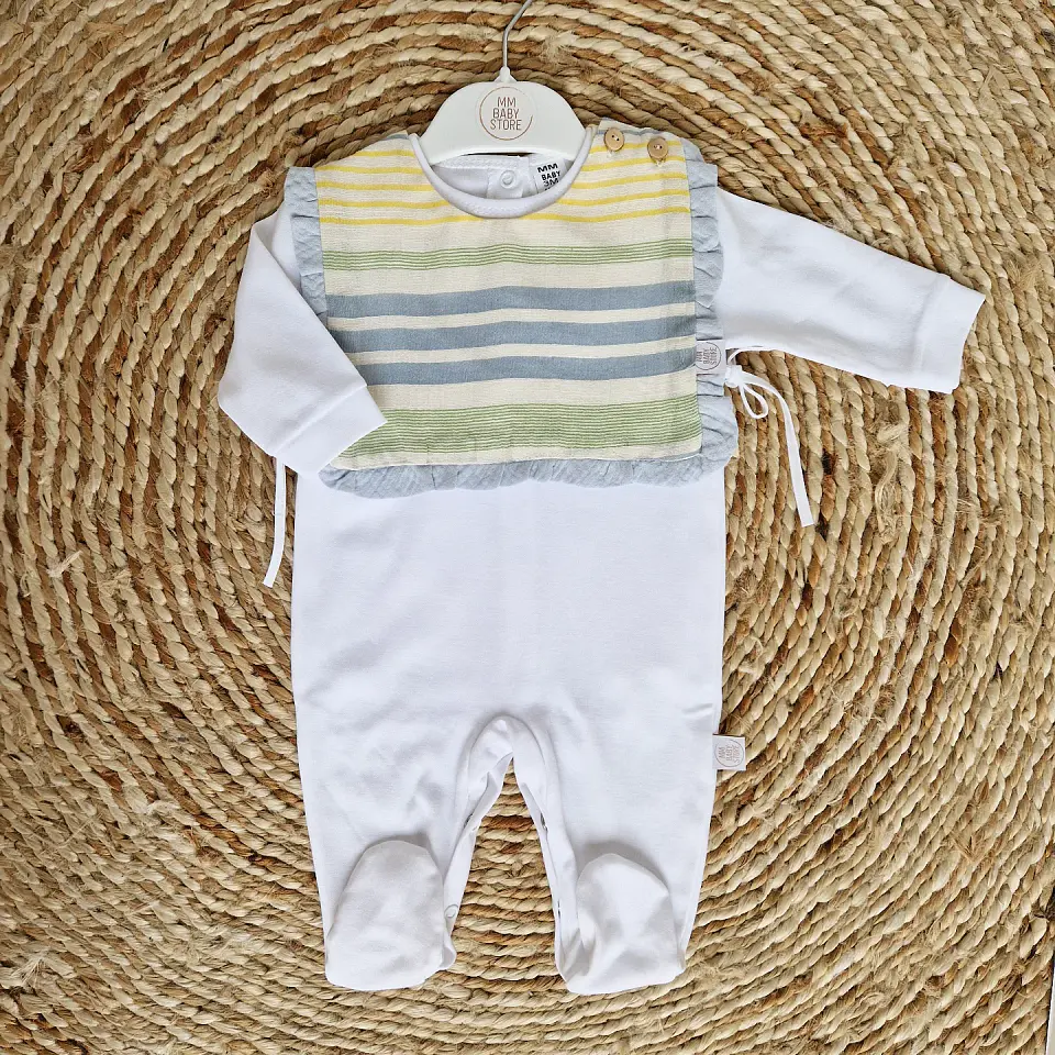 Babygrow de algodão com bibe 11