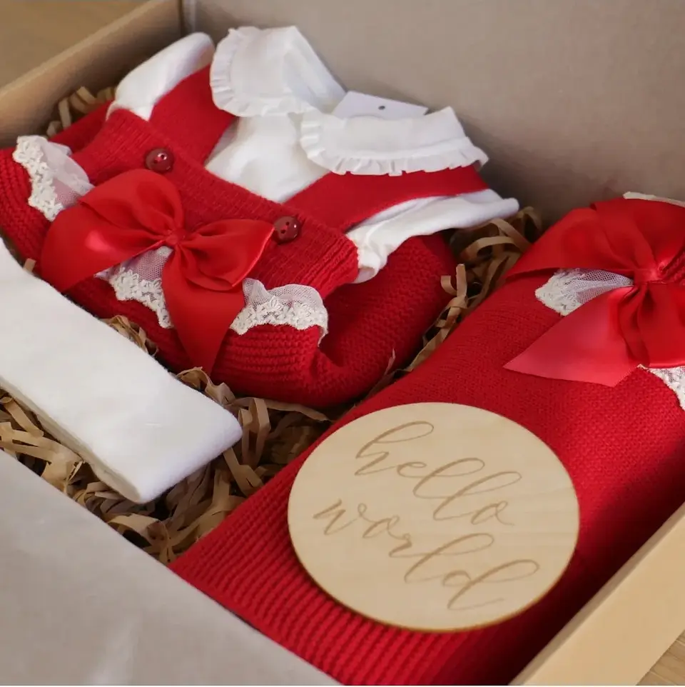 Kit Hello World Vermelho com laço 1