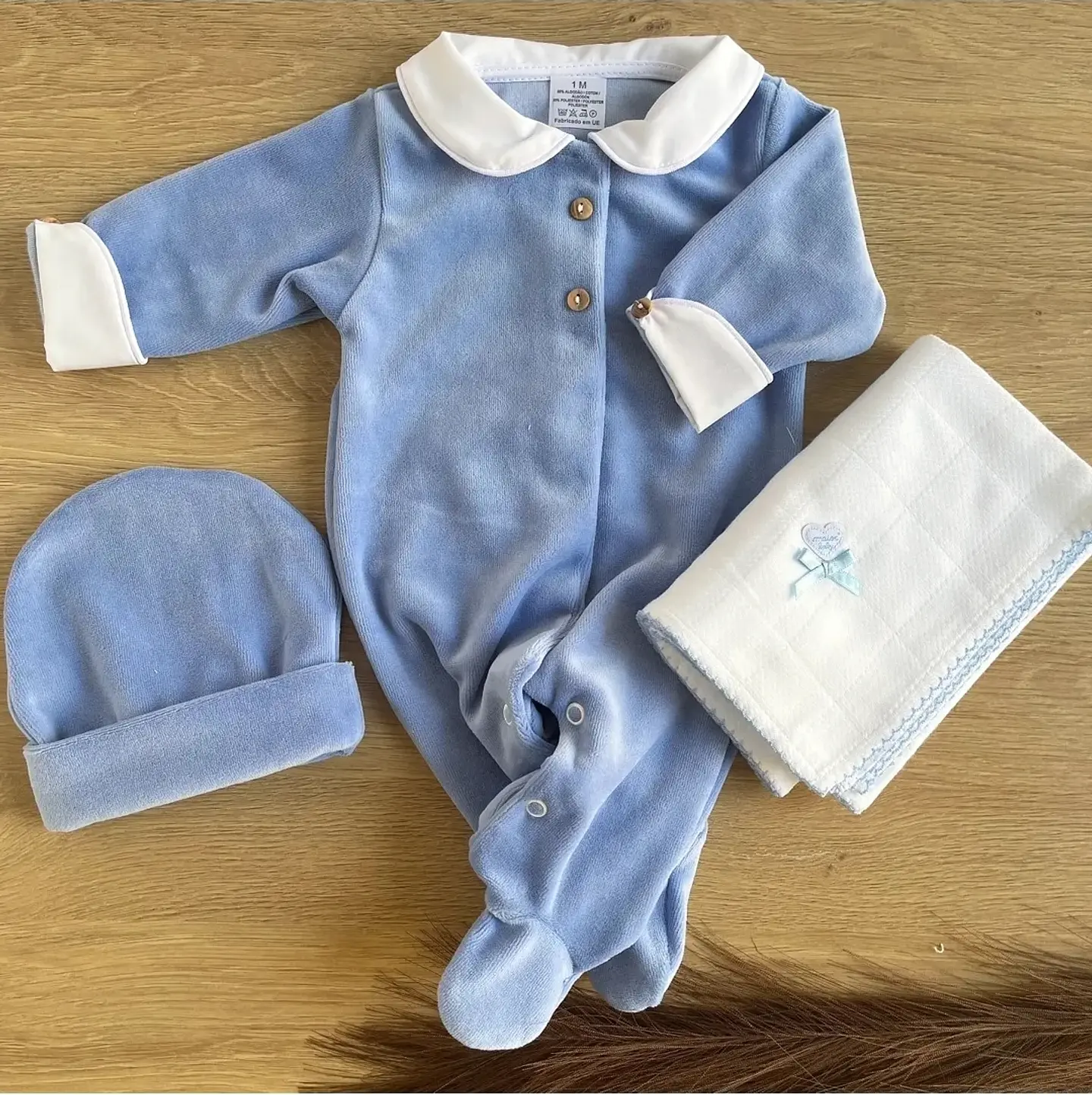 Babygrow de veludo com punho 5