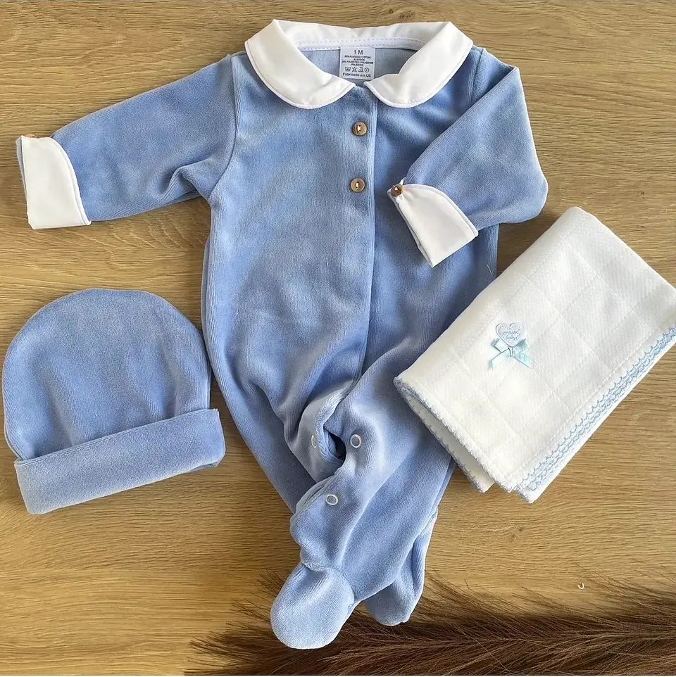 Babygrow de veludo com punho 5