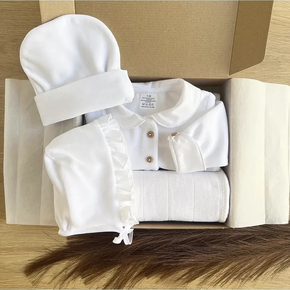 Babygrow de veludo com punho 14