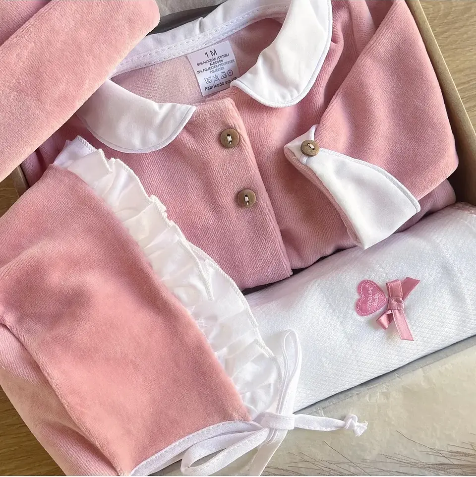 Babygrow de veludo com punho 7