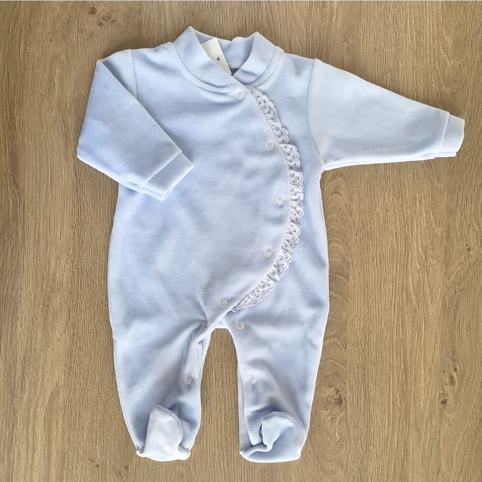 Babygrow com bordado inglês 3