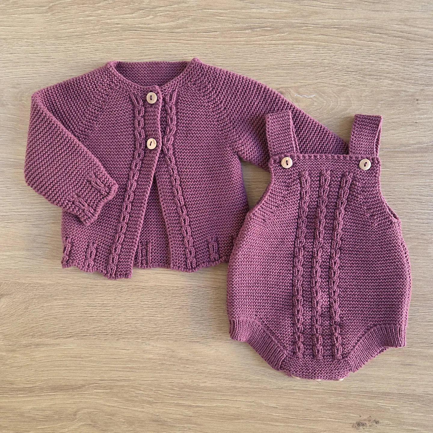 Conjunto de fofo e casaquinho 1