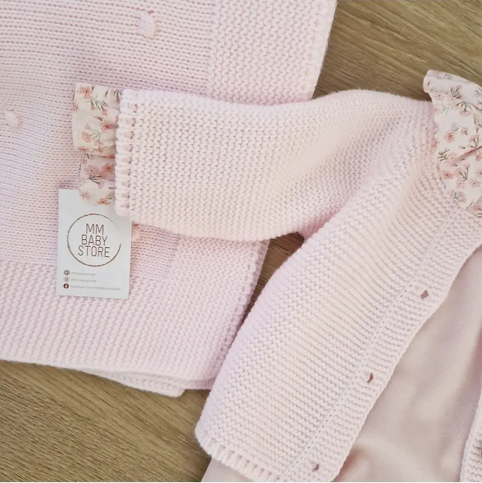 Babygrow com folhos 3