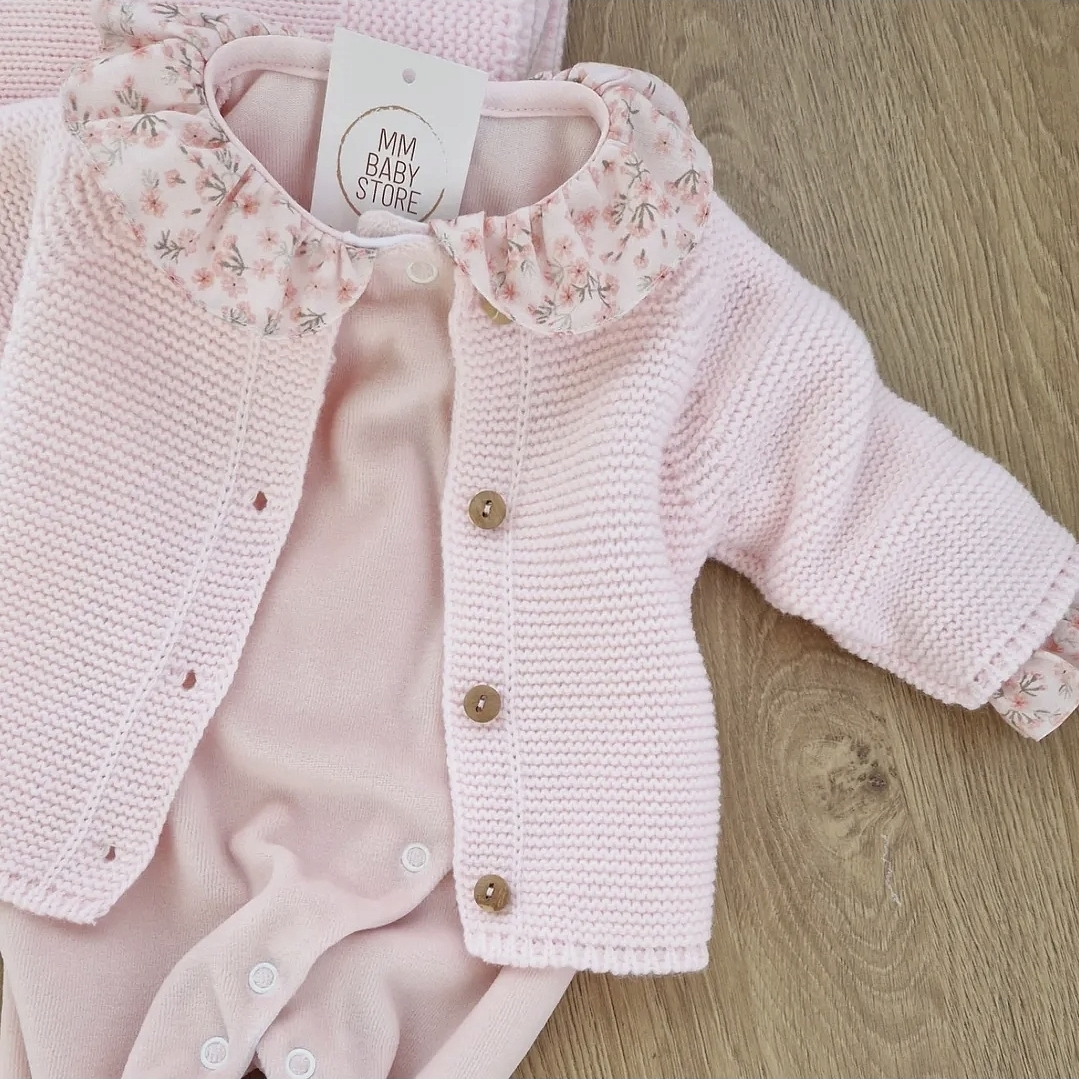 Babygrow com folhos 2