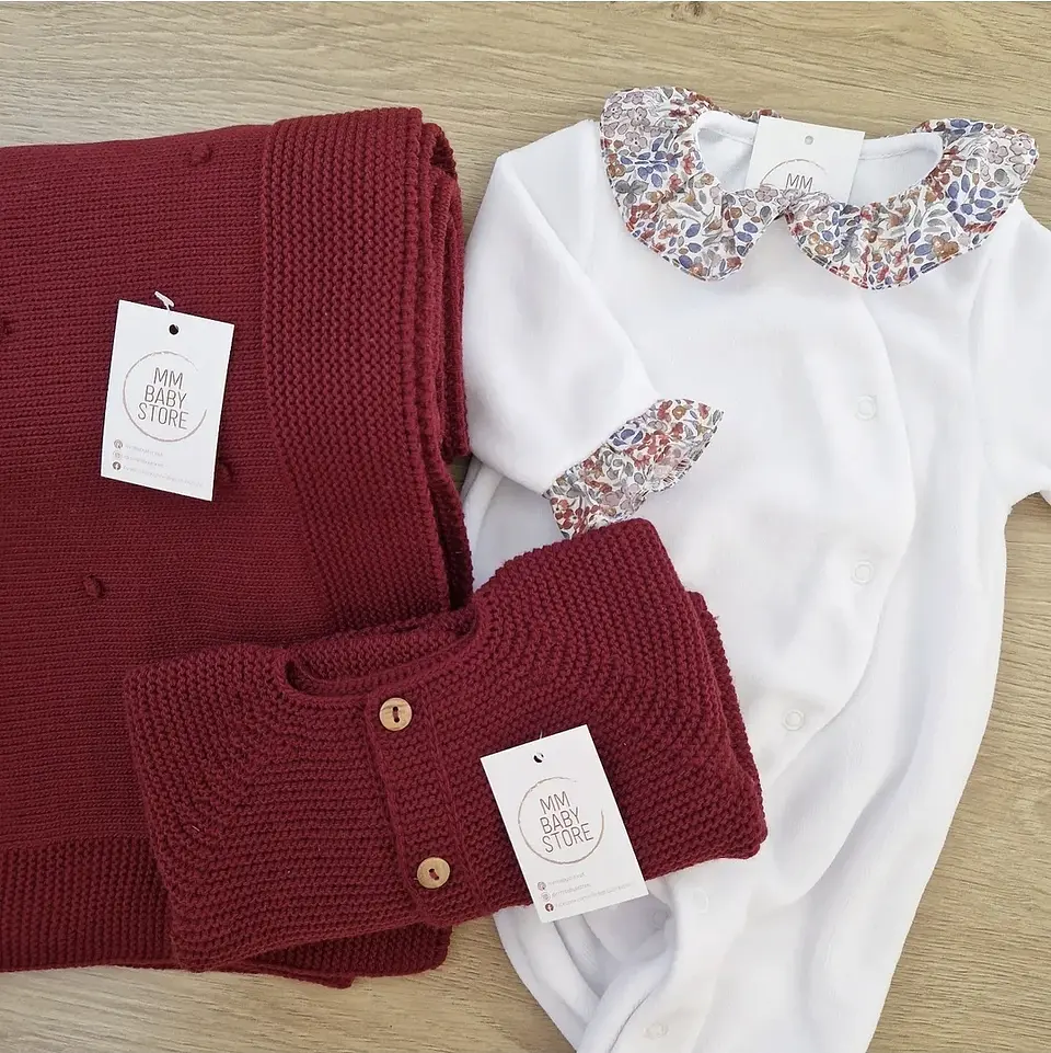 Babygrow com folhos 10