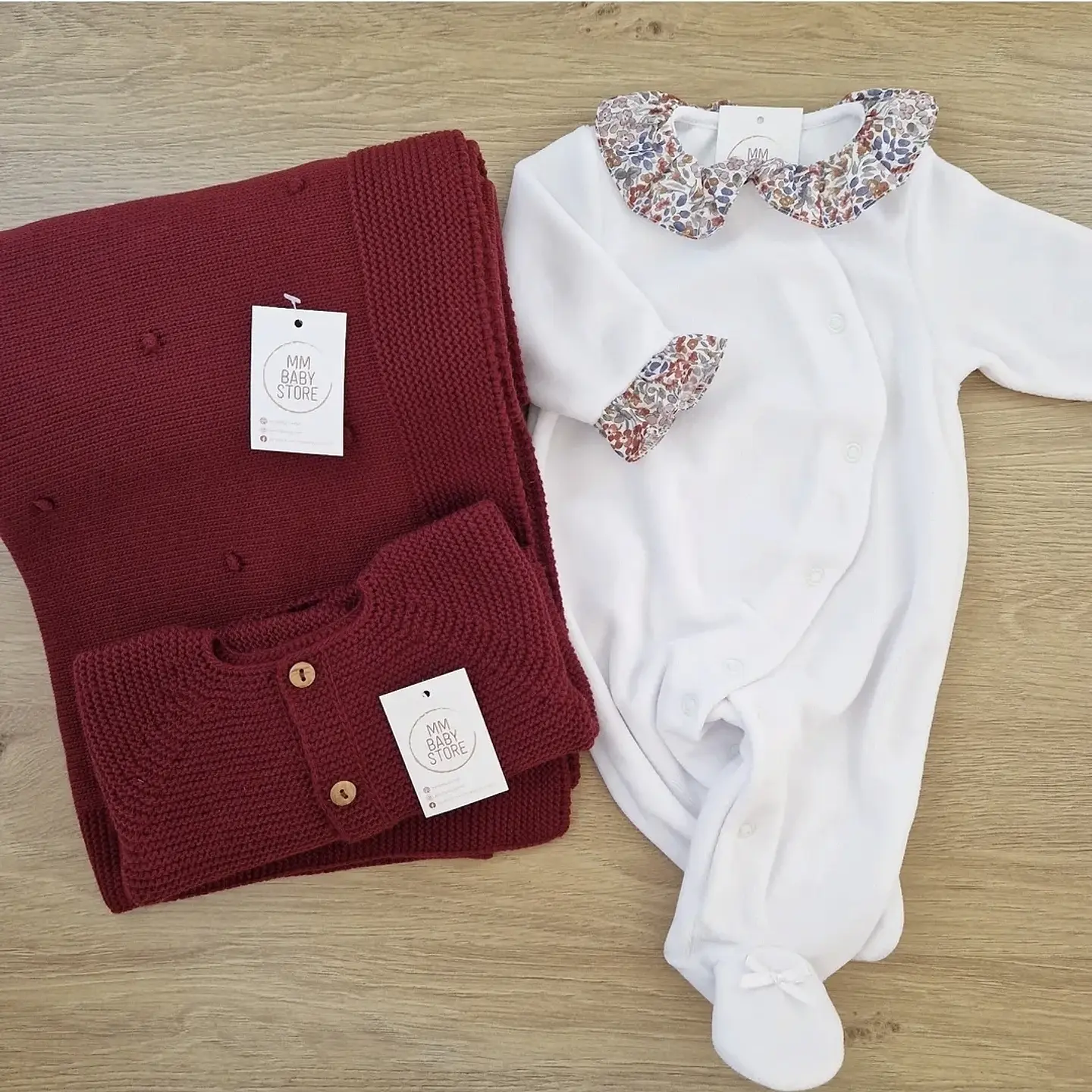 Babygrow com folhos 13