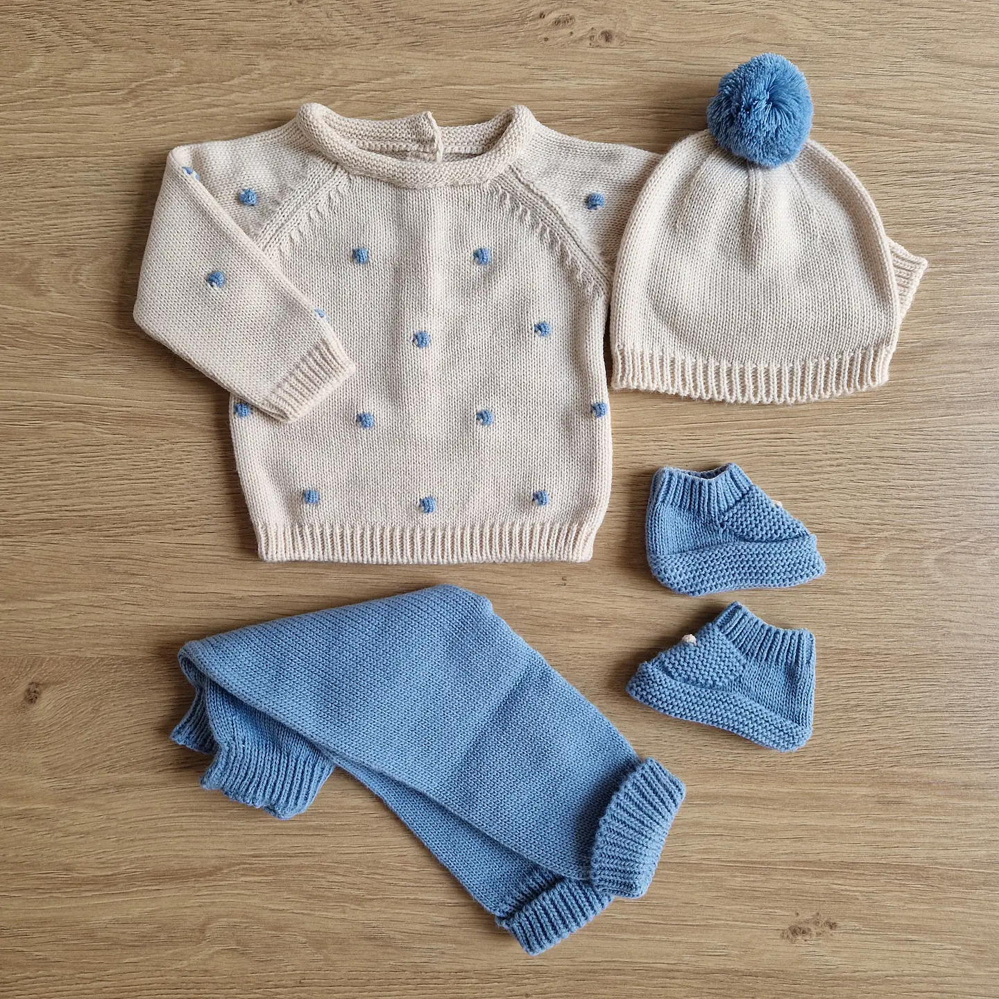 Conjunto de malha com bolinhas 15