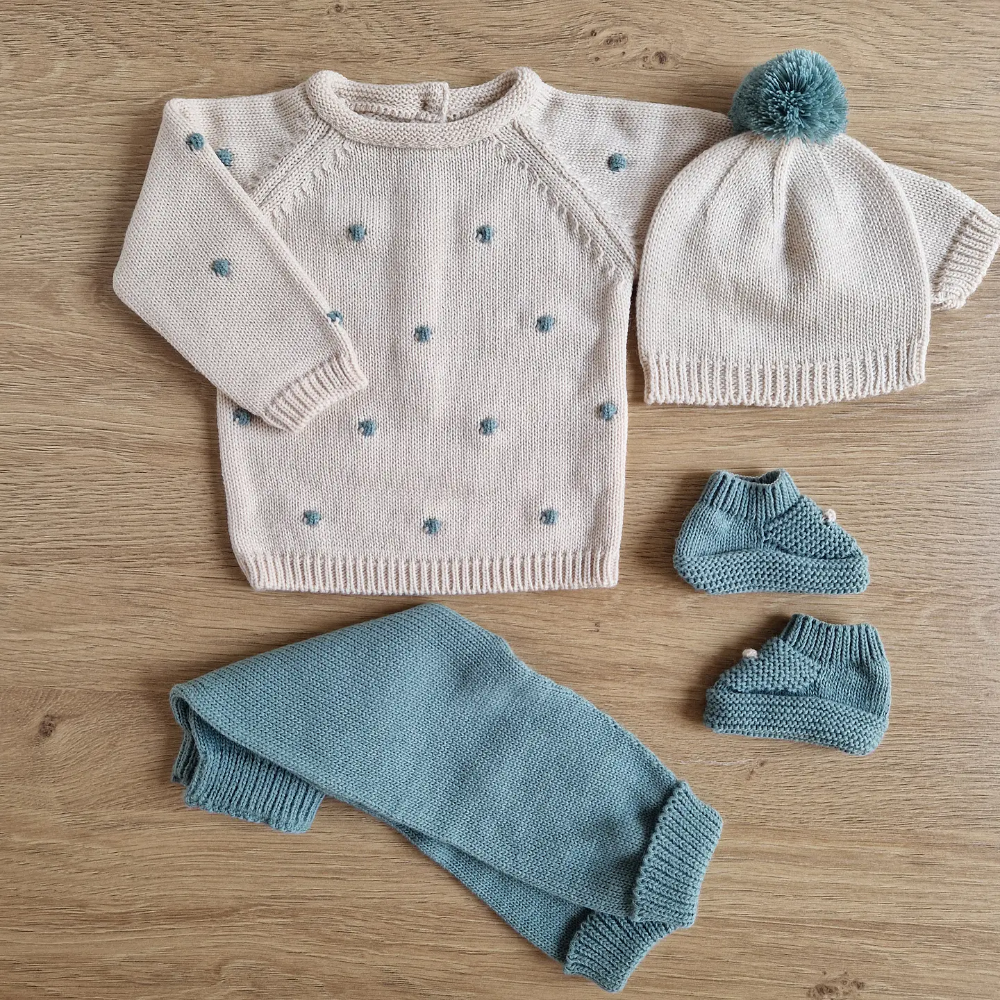 Conjunto de malha com bolinhas 11