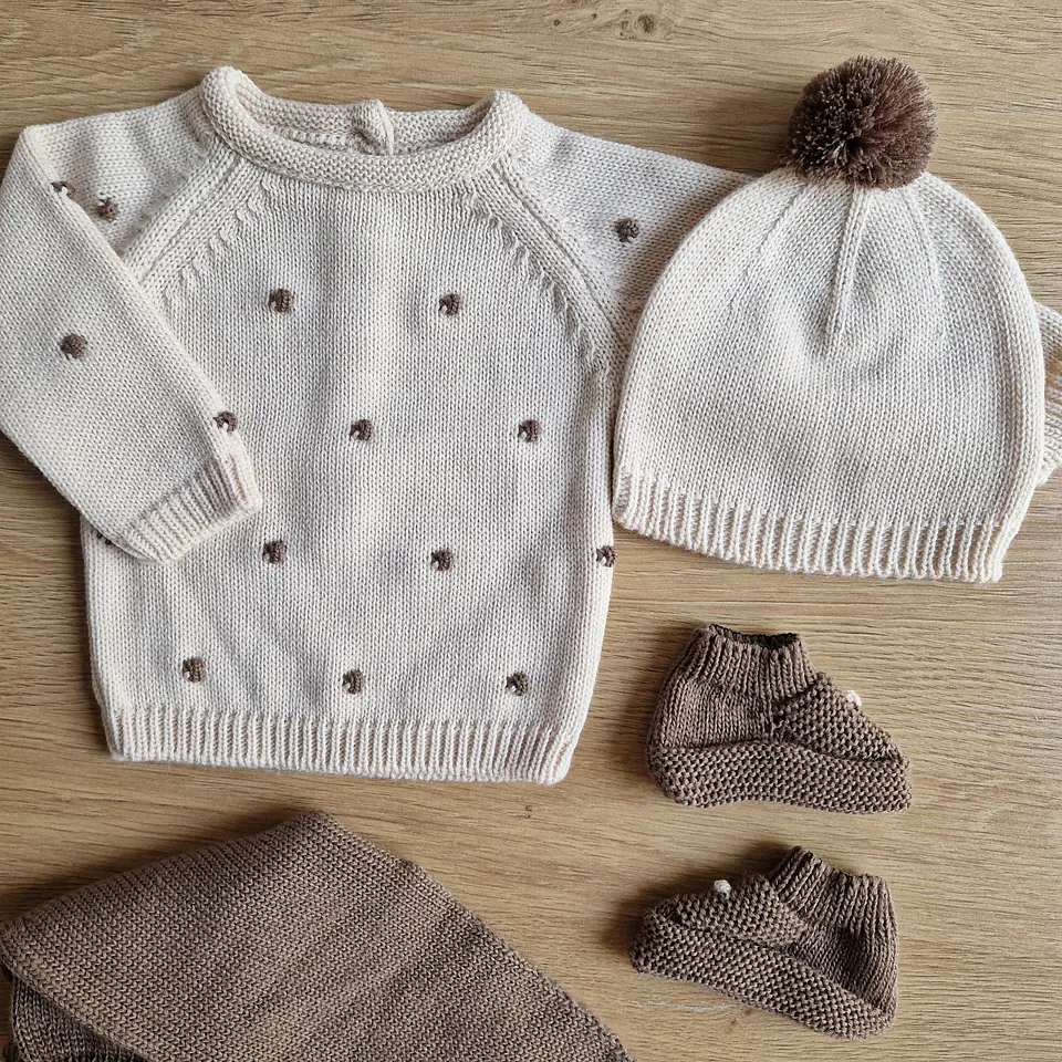 Conjunto de malha com bolinhas 14