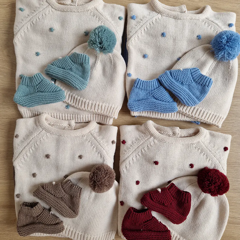 Conjunto de malha com bolinhas 19