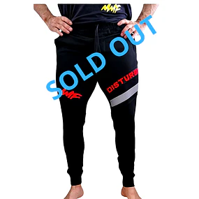 Jogger slim fit negro con rojo