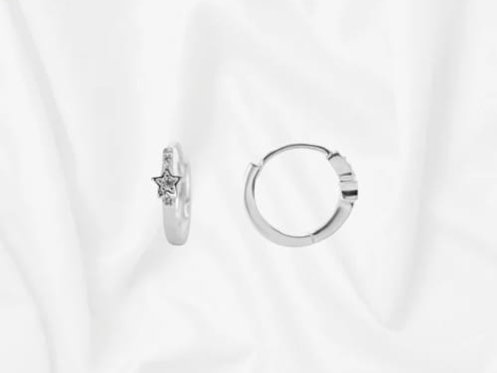 Argollas huggies estrella con circon 1