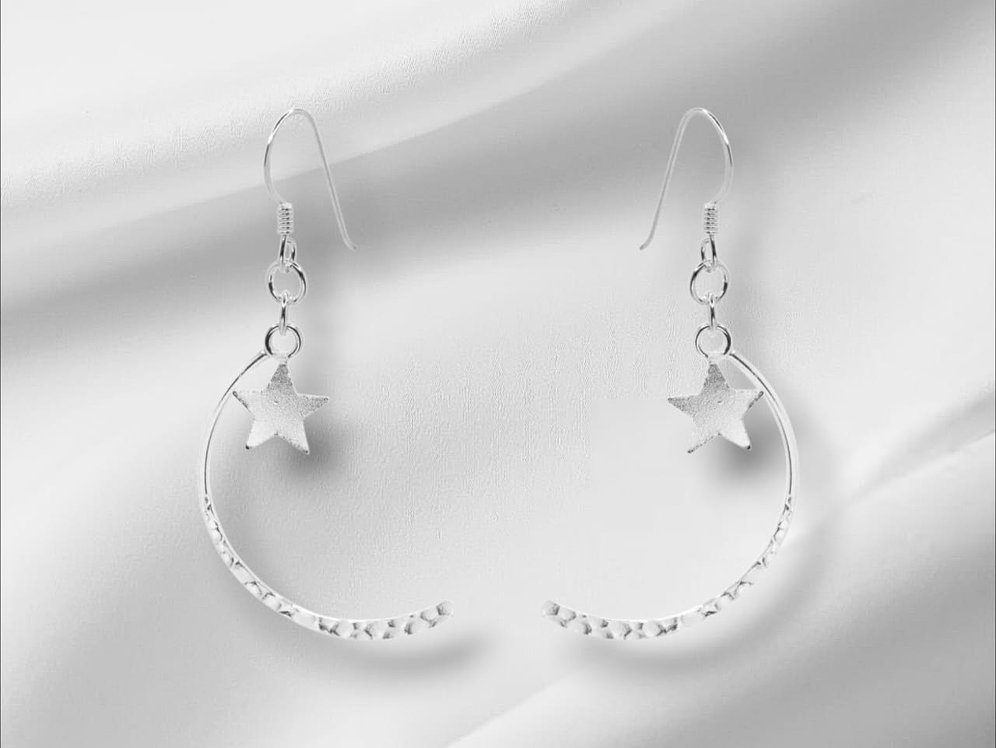 Aros Estilo Arco Martillado con Estrella. 1