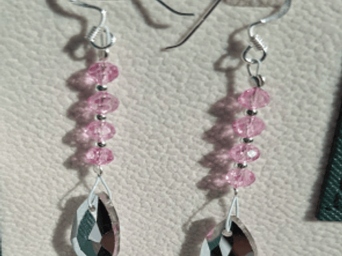 Aros Diseño Serie de Cristales Rosa con colgante gota tornasol. 2