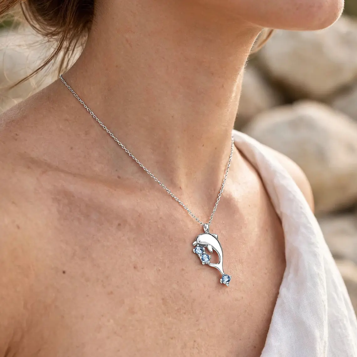 Collar Delfin Circones Agua Marina  2