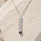 Collar dije Mamá con corazón de circon rojo - Miniatura 1
