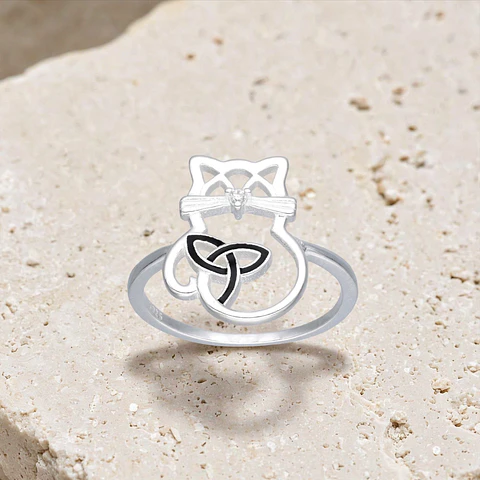 Anillo gatito circón triquetas