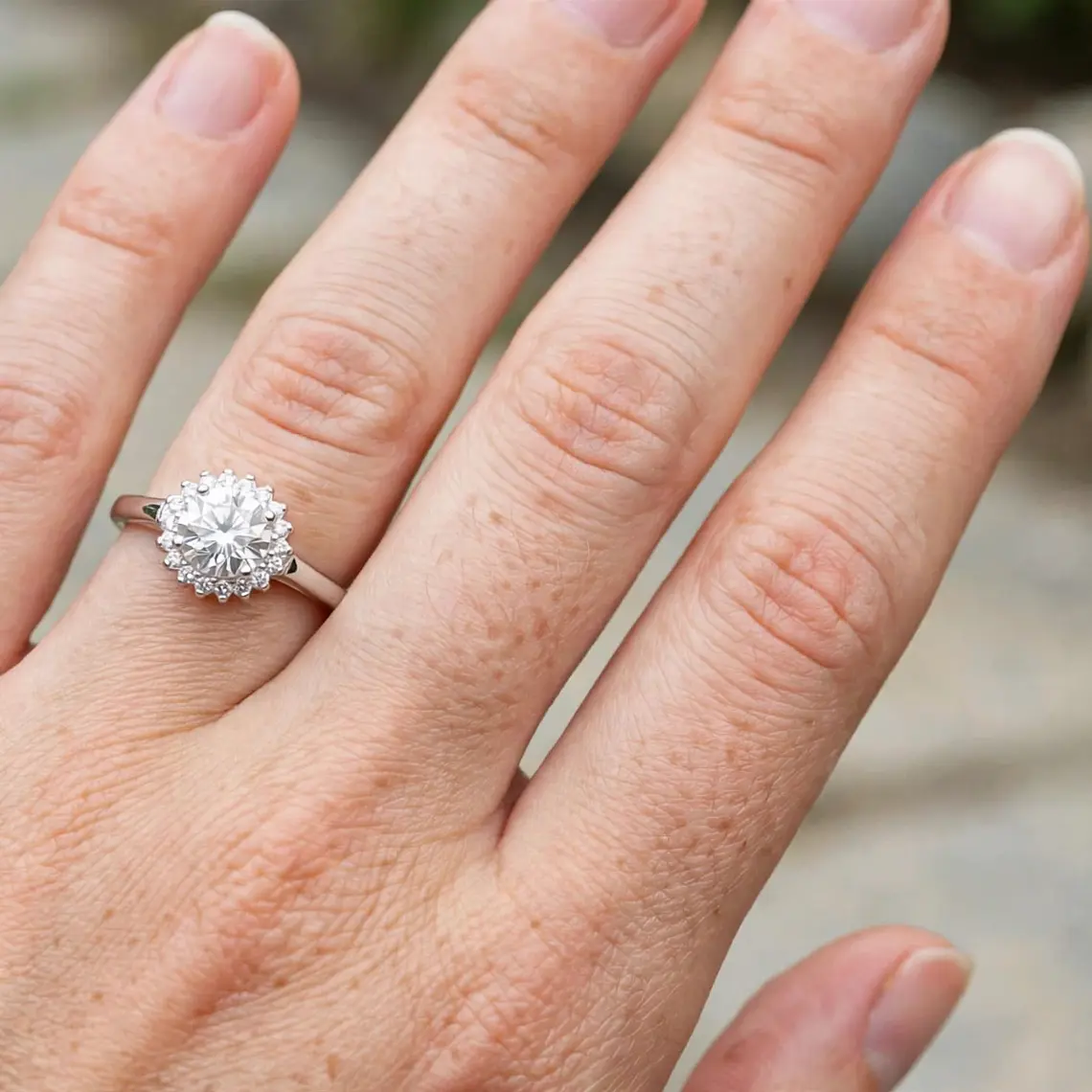 Anillo Flor Moissanita Circones Talla 16 2