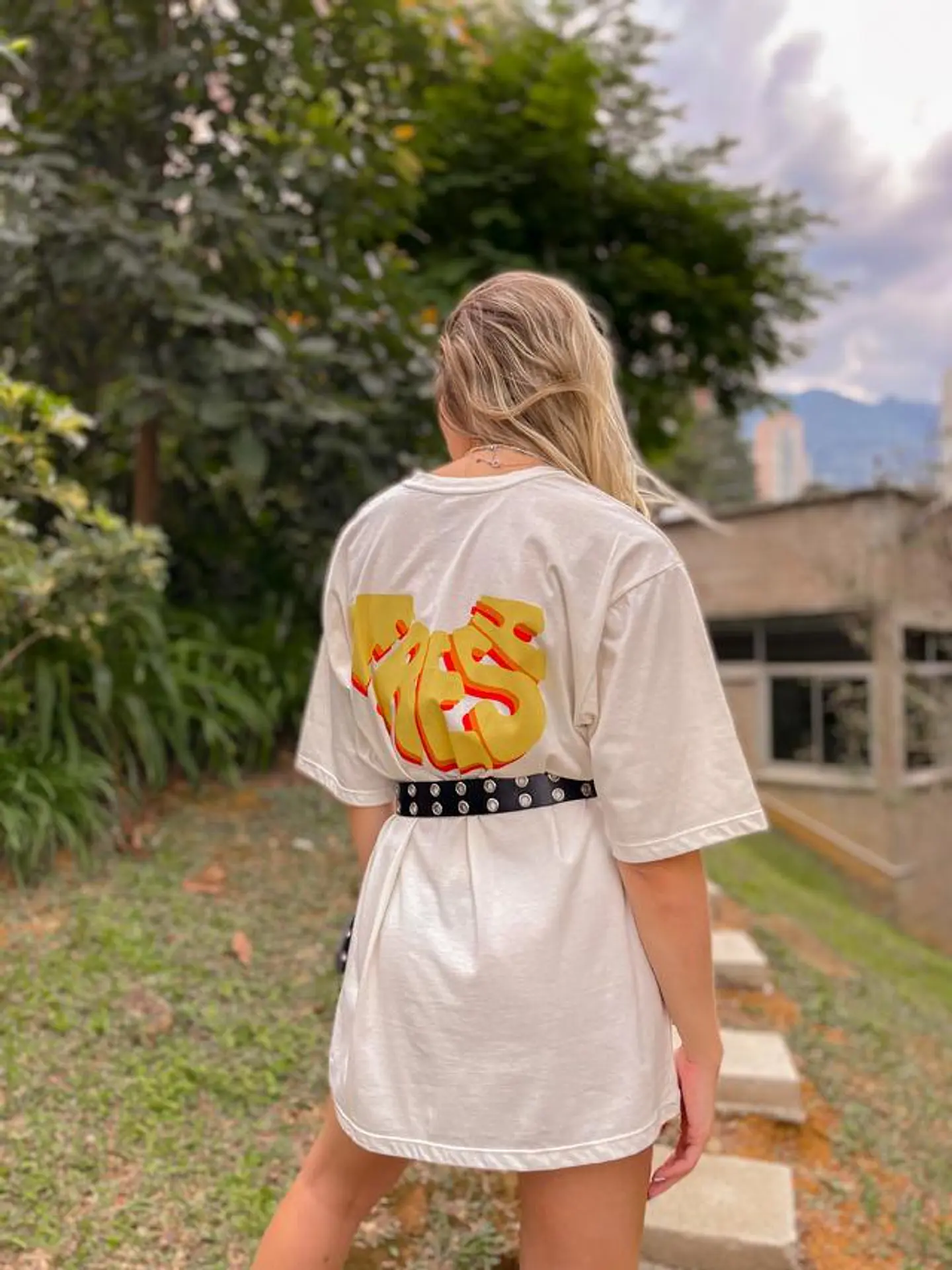 Camiseta Oversized Fresh Hueso 3