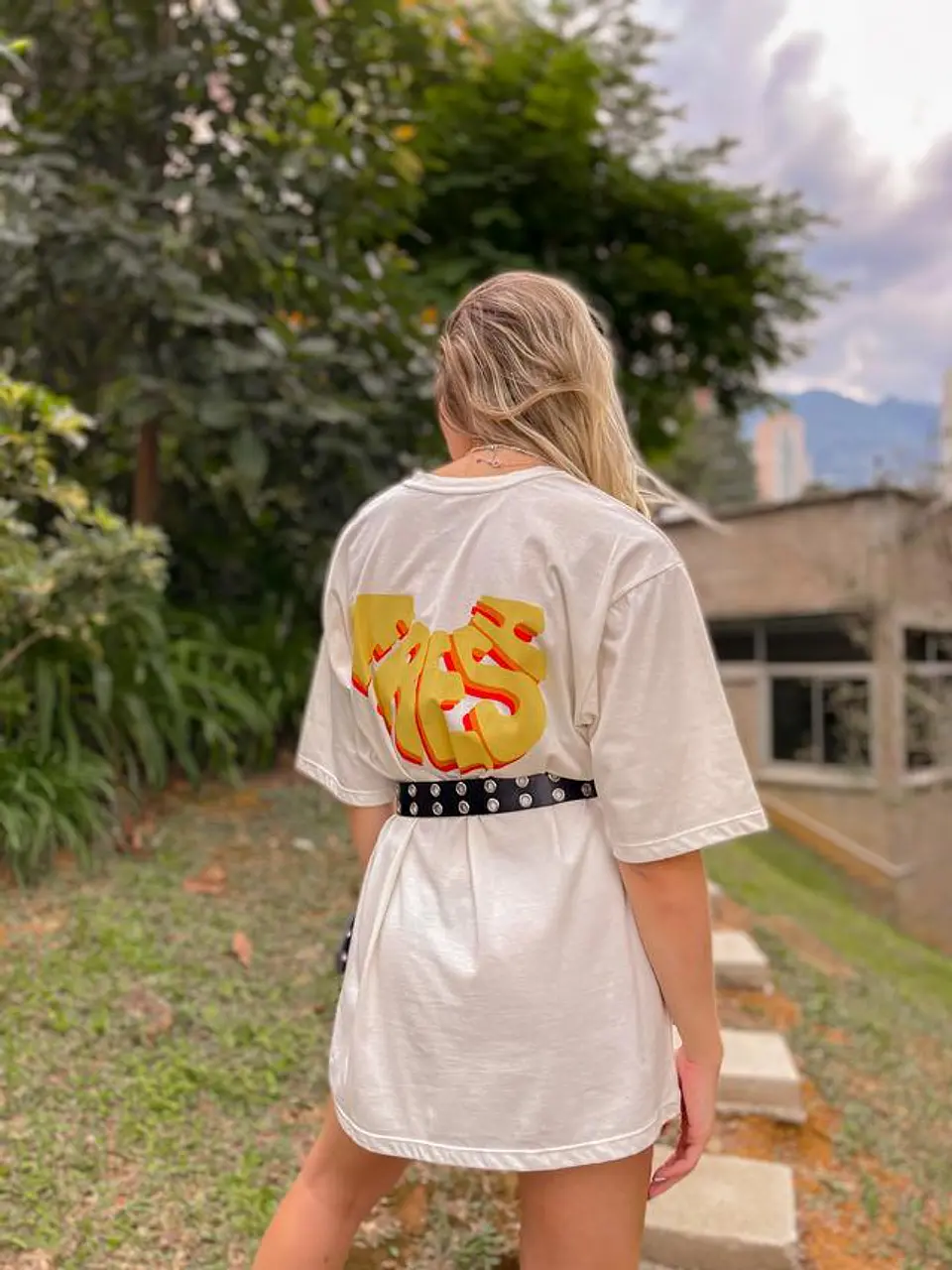 Camiseta Oversized Fresh Hueso 3