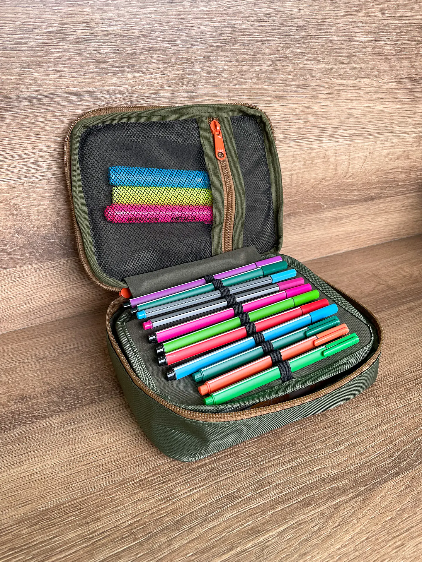 Organizador de Lapiceros Verde 2