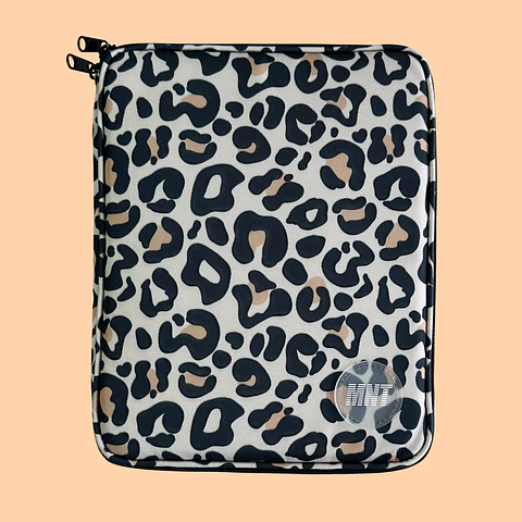 Estuche de 13" Nude Leopard (Perfecto para Ipad PRO de 12.9" o MacBook Air de 13")
