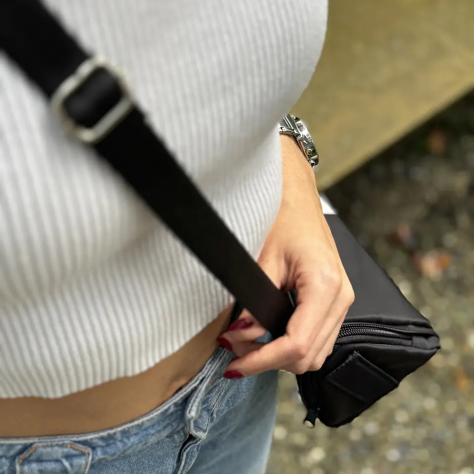 Bolso Charm Tech Black 3