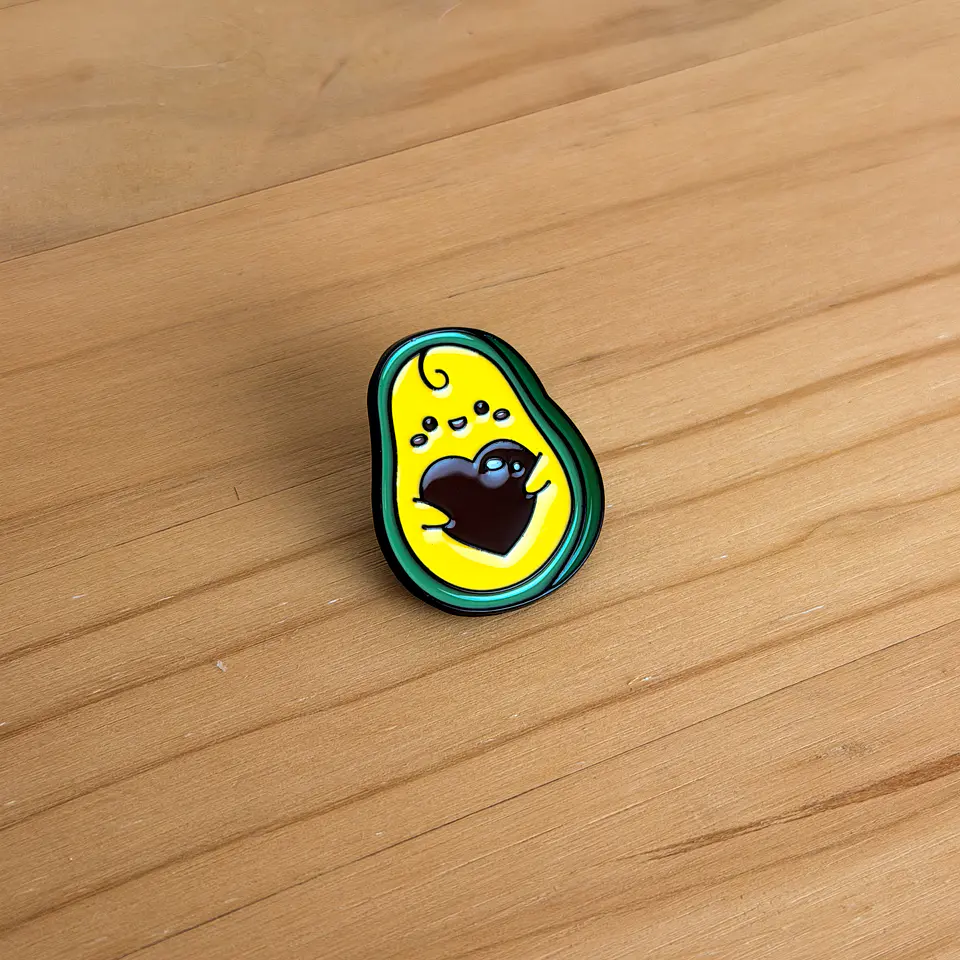 Pin Metálico Aguacate Corazón  1