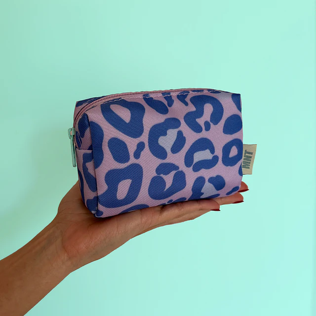 Cosmetiquera Mini Light leopardo lila