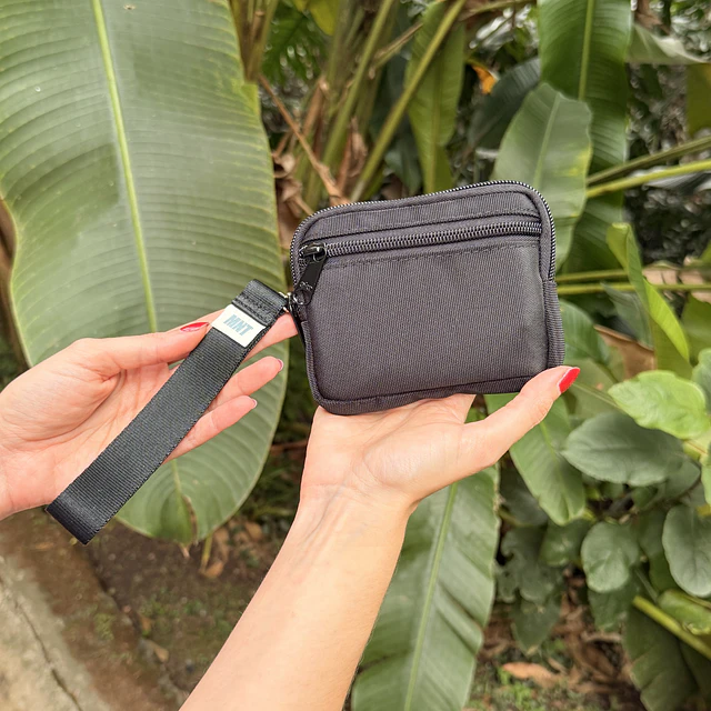 Iris Wallet Full Black