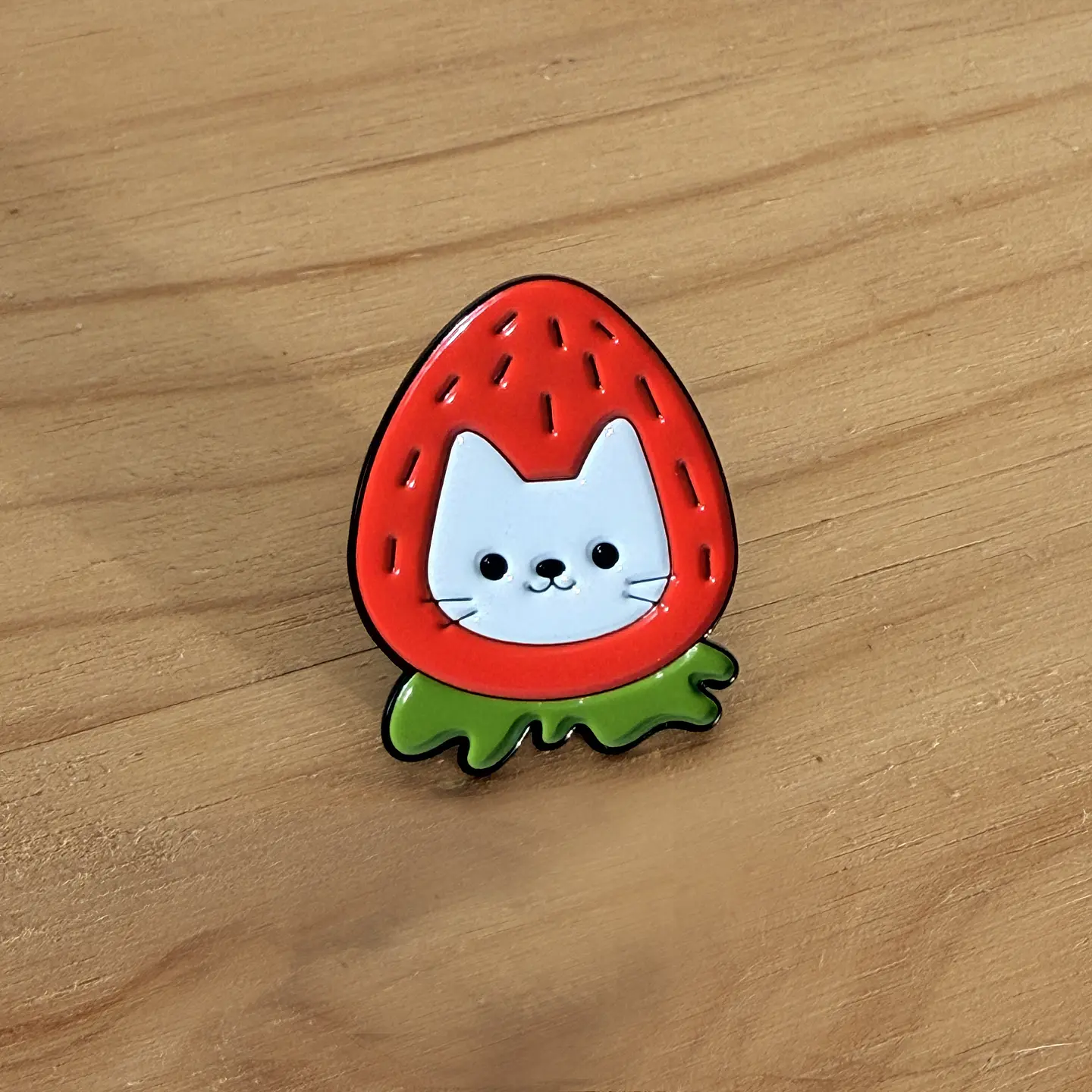 Pin Metálico Strawberry Cat 1