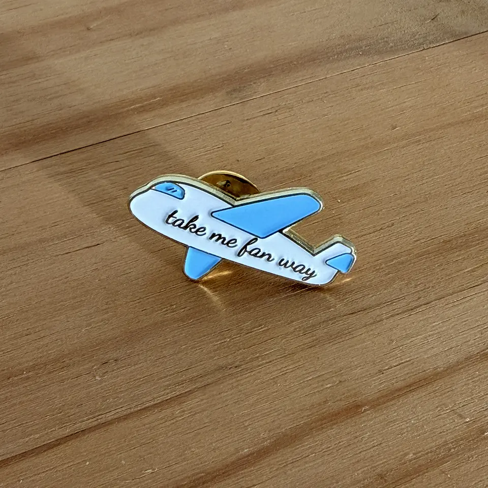 Pin Metálico Take me far away 1