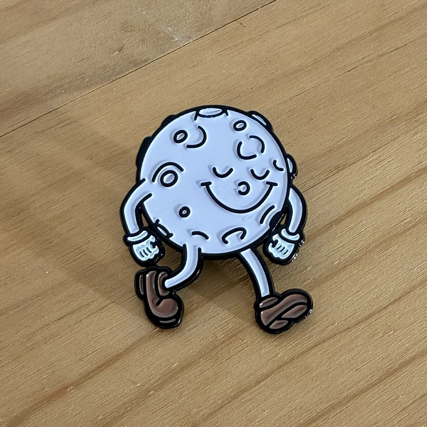 Pin Metálico Luna 1