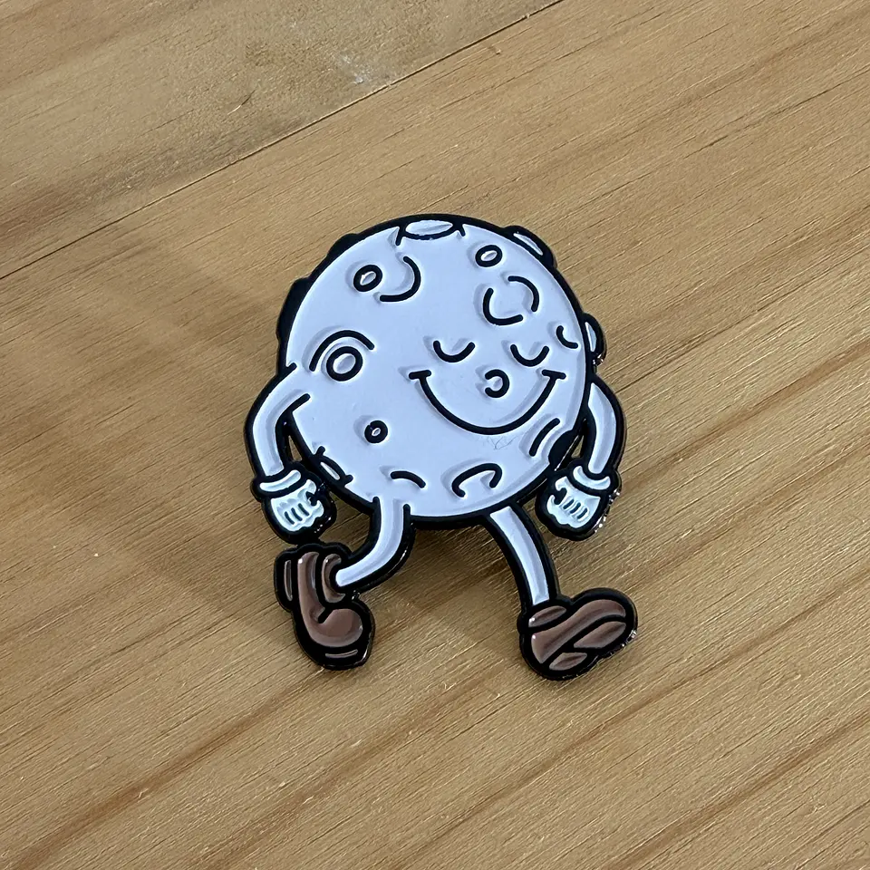 Pin Metálico Luna 1