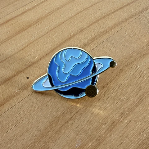 Pin Metálico Planeta Azul 