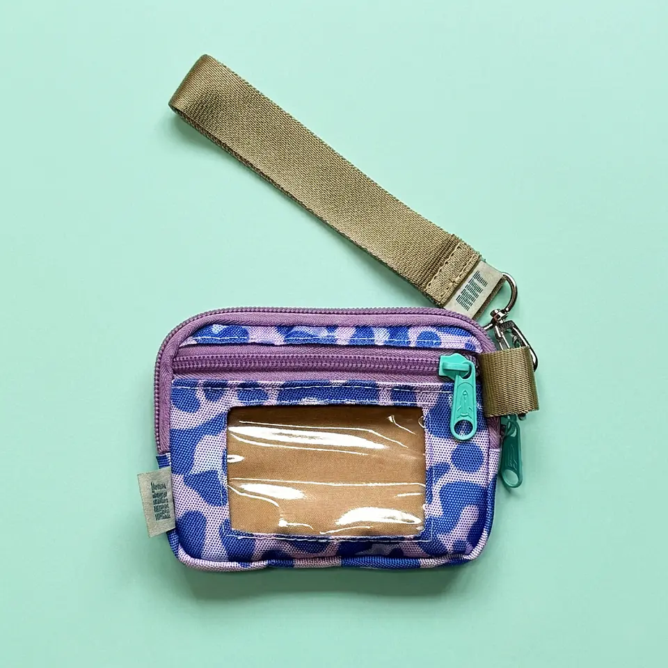 Iris Wallet Leopardo Lila 2