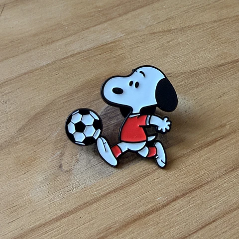 Pin Metálico Snoopy Football