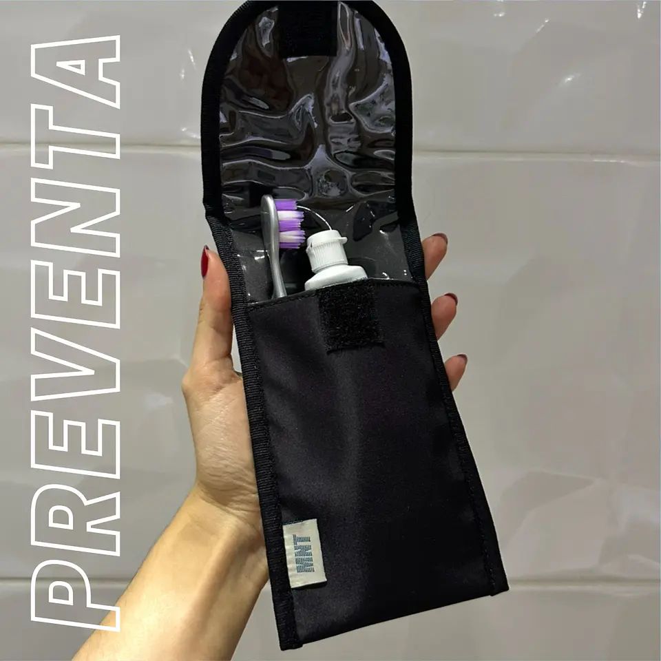 Portacepillos Full Black 1